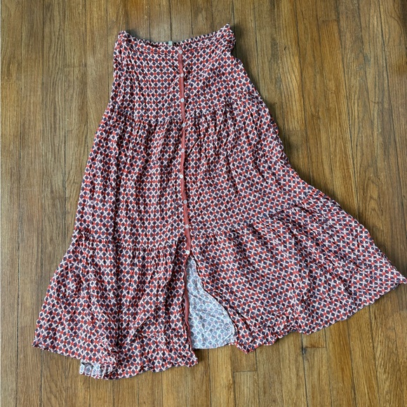 Max Studio Dresses & Skirts - Max Studio Red and White Patterned Tiered Maxi Skirt